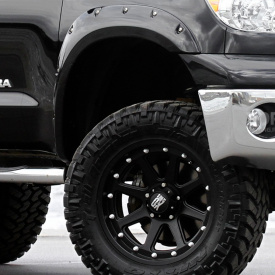 Комплект расширения BUSHWACKER 64мм на Toyota Tundra 2